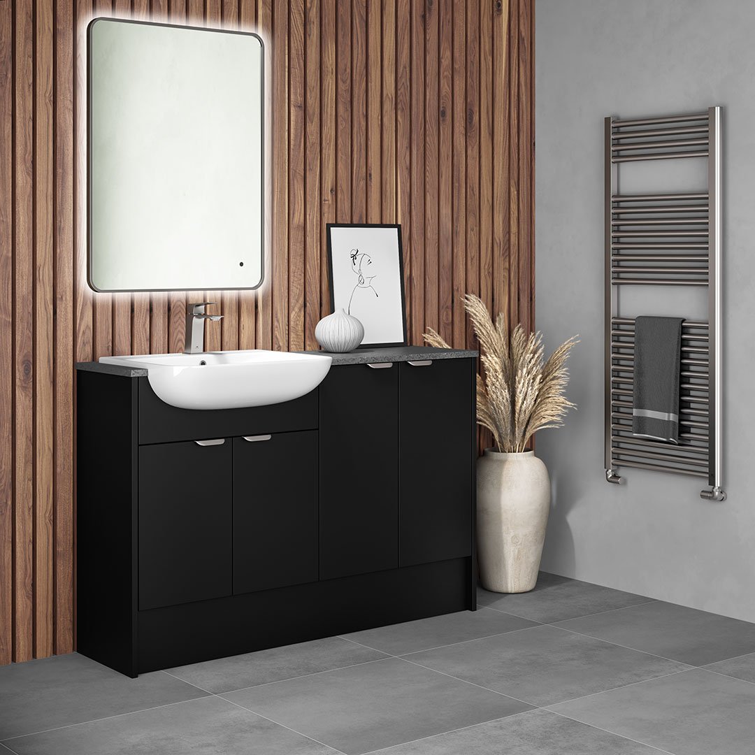 Stockton-Black_Side-Angle_LS-2